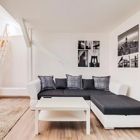 Deluxe Mansard Studio *