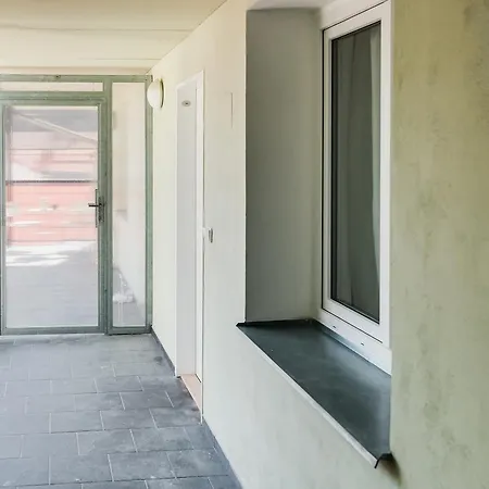 Deluxe Mansard Studio